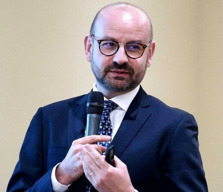 Изображение на обложке